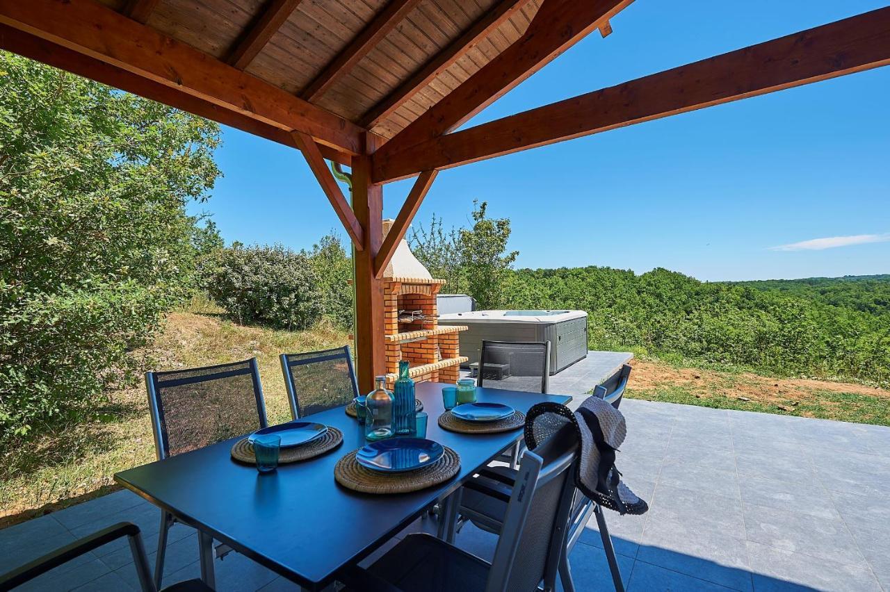 Francecomfort - Village Des Cigales Mauroux  المظهر الخارجي الصورة